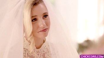 Gorgeous young bride Carolina Sweets has lesbian sex with her Julia Ann!